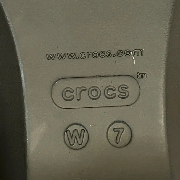 CROCS Brown Tan Clogs with Leather Strap - Picture 5 of 10